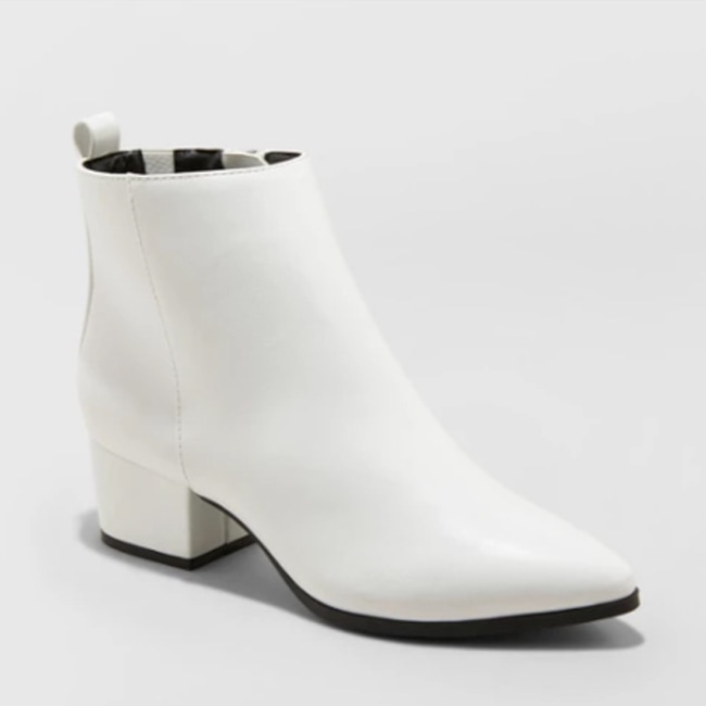 E-Comm: How to Wear White